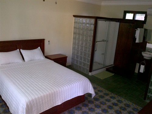 Hotel La Cretonne Les Cayes Zewnętrze zdjęcie