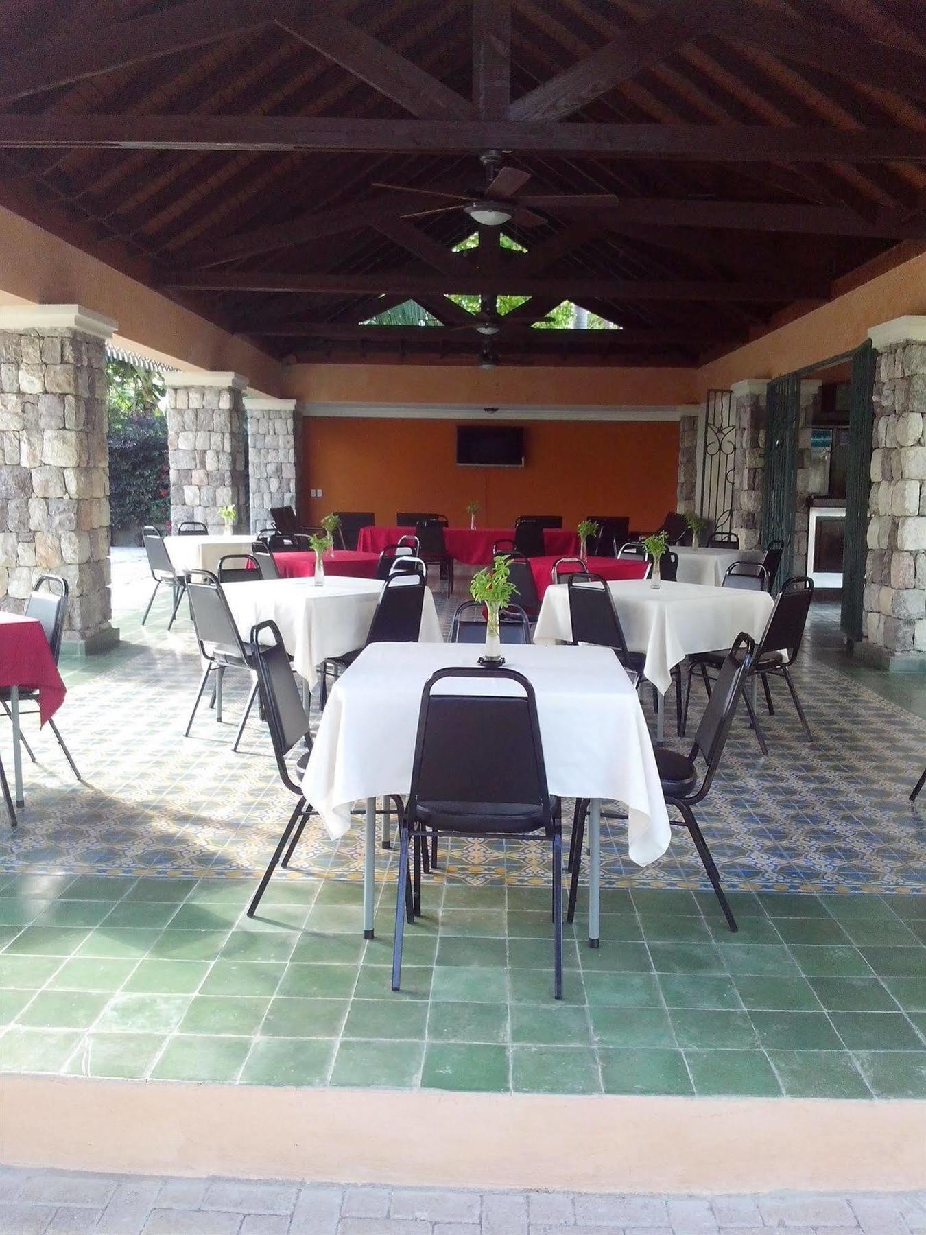 Hotel La Cretonne Les Cayes Zewnętrze zdjęcie
